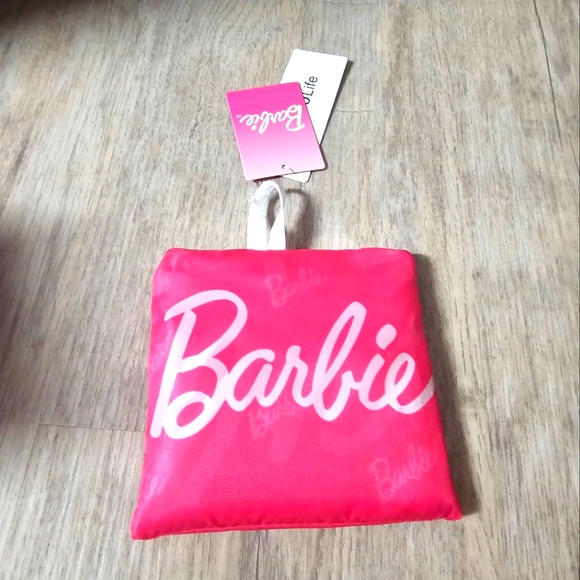 Barbie x Miniso Collection Foldable Reusable Shopping Barbie Pink Tote Bag - Picture 2 of 3